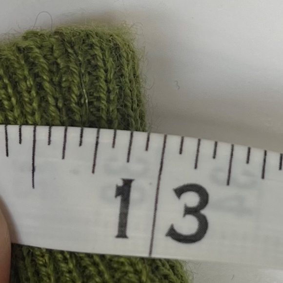 Vintage Kasha de Rodier 80s Women's Wool Sweater Skirt, Olive Green, Size 8 - Picture 4 of 9